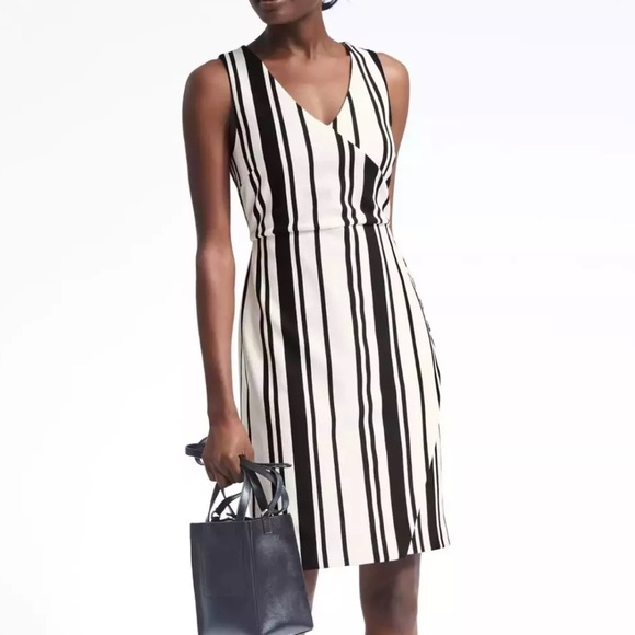 Banana Republic Stripe Knit Wrap Effect Dress Black White  Stripe Size 4 S NWT - Picture 1 of 9